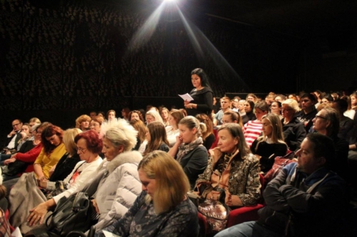 Predstava „Novac je imenica muškog roda“